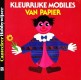 Kleurrijke mobiles van papier